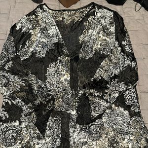 Size M, Buckle lace Blouse